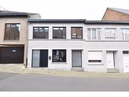 trendy  instapklare woning met 3 slaapkamers en gezellige...