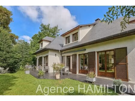 exclusivité. maison familiale d'exception à l'etang-la-ville/ marly-le-roi