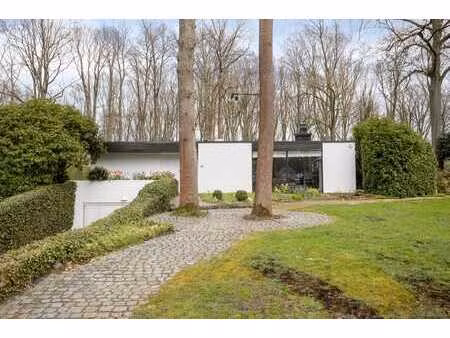 magnifique bungalow situé dans un cadre privilégié à linden