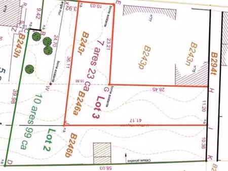superbe terrain à bâtir pour projet avec vue sur les champs.