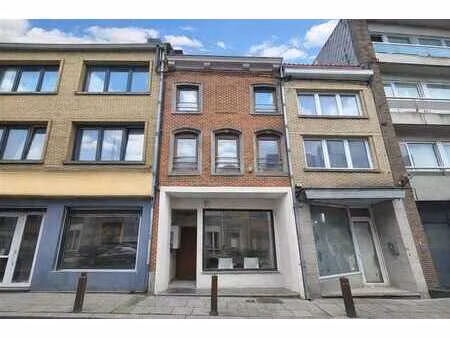 bureau ou commerce proche de la place bosch !