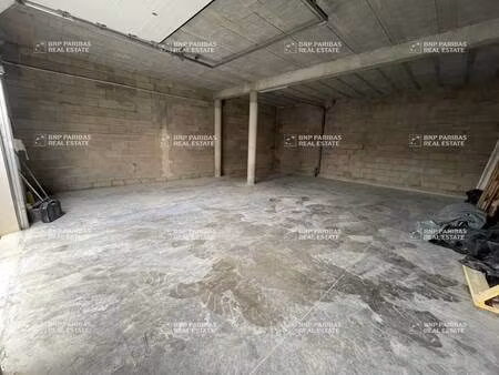 local d'activités à louer