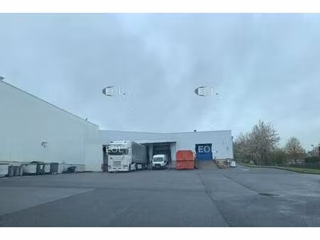 local d'activités à louer