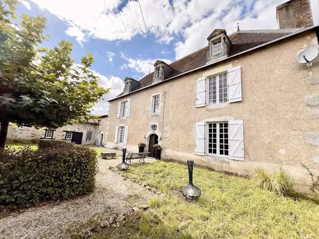 vente maison 7 pièces 411 m² à luchapt (86430)  530 000 €