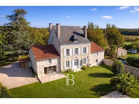 manoir à vendre à poitiers