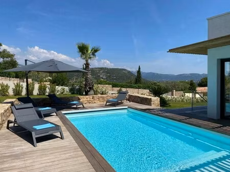 villa de luxe à vendre à sainte lucie de porto vecchi