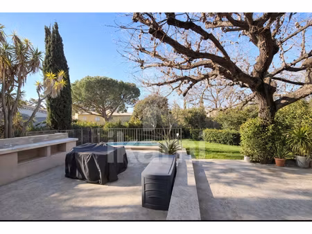 vente maison 6 pièces 124.2 m² à six-fours-les-plages (83140)  759 000 €