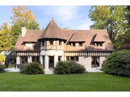 maison de luxe à vendre à saint-gatien-des-bois