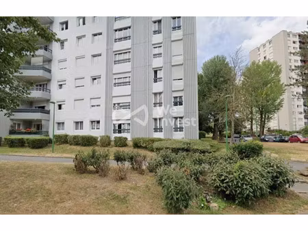 vente appartement 3 pièces 76 m² à charleville-mezieres (08000)  44 000 €
