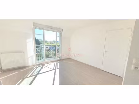 vente appartement 2 pièces 40 m² à persan (95340)  154 000 €