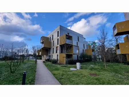 vente appartement 2 pièces 43.3 m² à lormont (33310)  151 255 €
