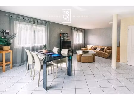 maison de ville à vendre dans le quartier ouest