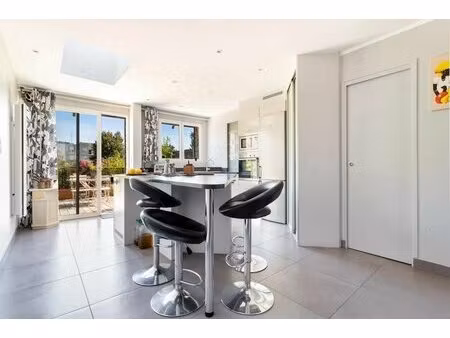 maison de 5 pièces de 113 m² à lille