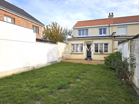 maison 1960 avec 3 chambres + jardin avant et arrière quartier sartel-carihem à roubaix