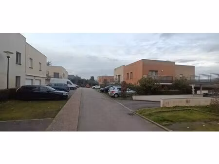 joue les tours (la sainterie) t2 - 45 m2 jardin et terrasse