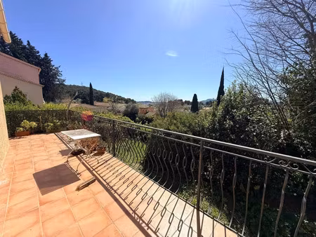 location maison 4 pièces 130 m² à ollioules (83190)