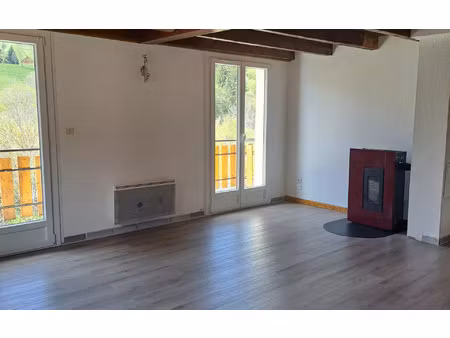 location appartement  m² t-2 à entremont-le-vieux  672 €