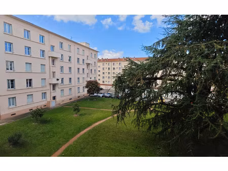 appartement lyon 8 68 m² t-4 à vendre  199 000 €