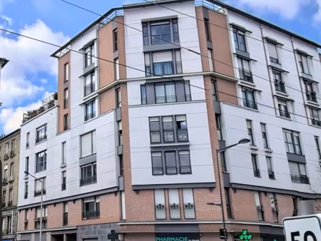 f3 de 62m² + pkg 150m du métro