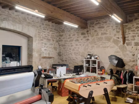 local commercial de caractère 100 m2 pezenas