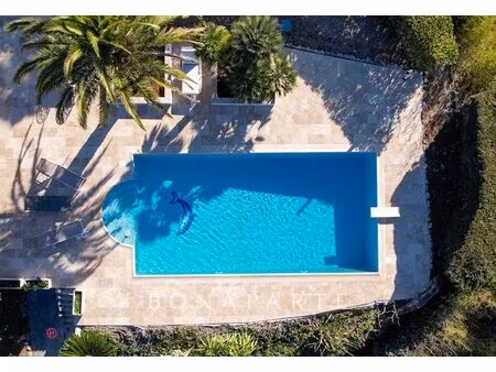 superbe maison provençale de 155m² avec 4 chambres dont un t2 attenant