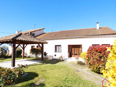 maison type longère 245m² - 4 chambres - avec dépendances