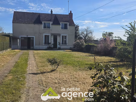 saint-amand montrond: maison t4 avec garage et dépendance s