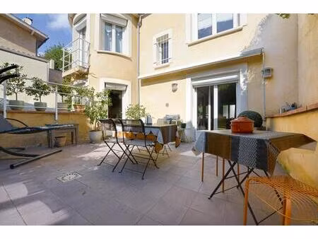 toulouse- cote pavée - proche bd deltour  maison de 128m² sur une parcelle de 240m² avec d