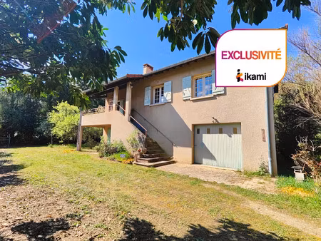 maison familiale avec beau terrain