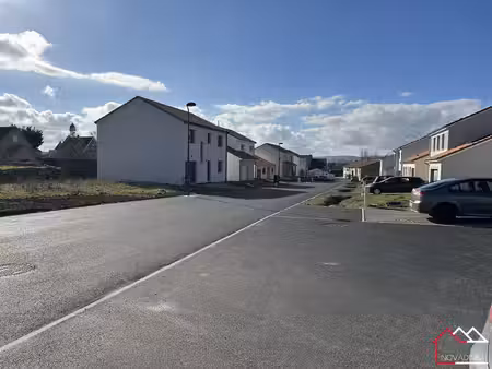 terrain constructible   viabilisé   de 481 m²
