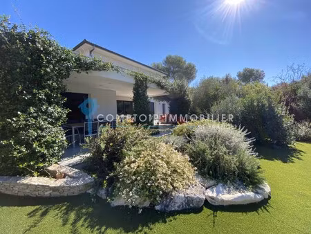 villa de luxe à vendre dans le quartier camplanier