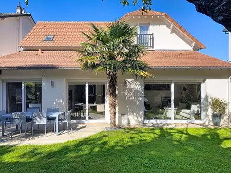 maison de luxe à vendre dans le quartier saint antoine