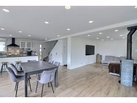 maison de luxe à vendre à douvaine