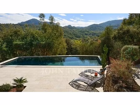 maison de luxe à vendre à les adrets-de-l'estérel