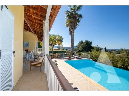 maison de luxe à vendre à la cadière-d'azur