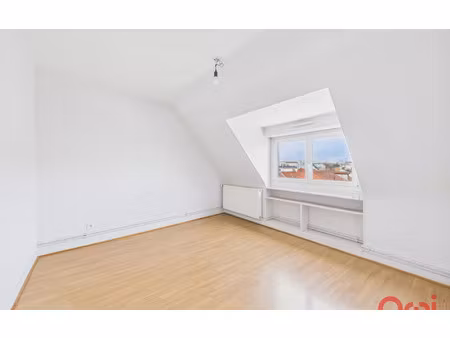 appartement strasbourg 55.58 m² t-3 à vendre  185 000 €