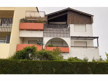 location appartement  m² t-1 à dax  460 €