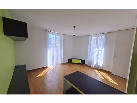 location appartement  32 m² t-2 à meaux  720 €