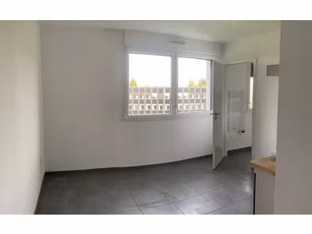 location appartement  22.9 m² t-2 à metz  374 €
