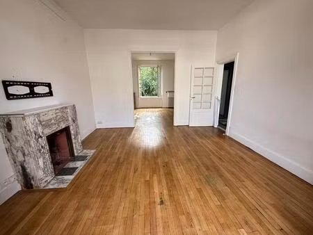 centre ville chamalières 145m2 de bureaux avec dépendances et stationnements