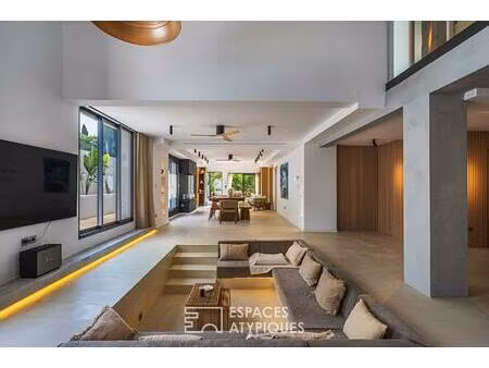 maison contemporaine et design avec piscine