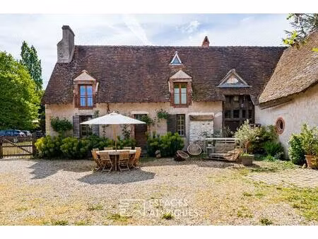 ancien corps de ferme rénové et son gîte indépendant à conflans-sur-loing