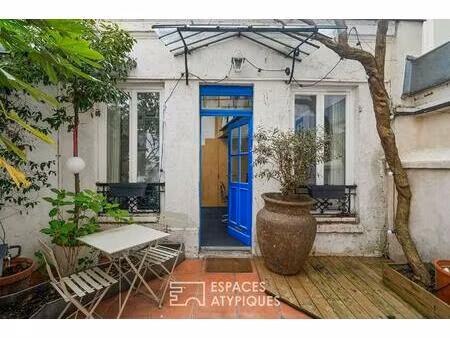 petite maison avec cour au calme absolu - marcadet-poissonnier