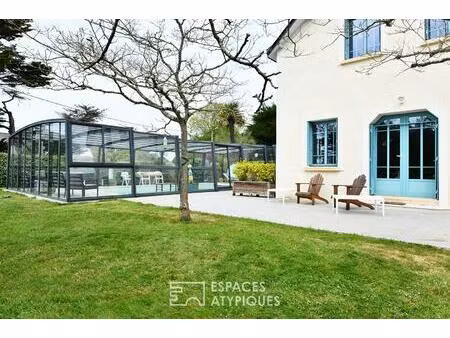 magnifique propriété avec grand jardin et piscine