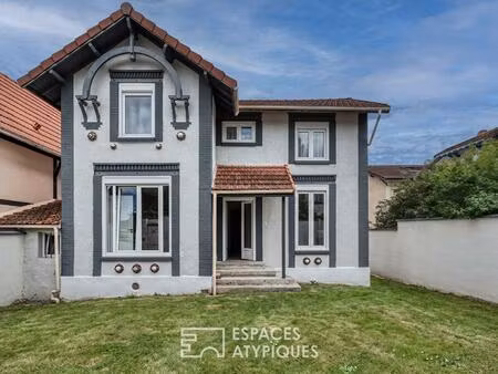 maison de charme 1900 avec jardin et dépendance.