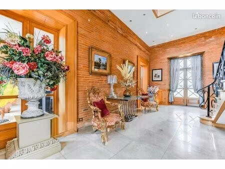 31 toulouse balma   domaine xviii° 8ha  maison de maître 450 m²  1 ferme 450 m²  1 ferme 1