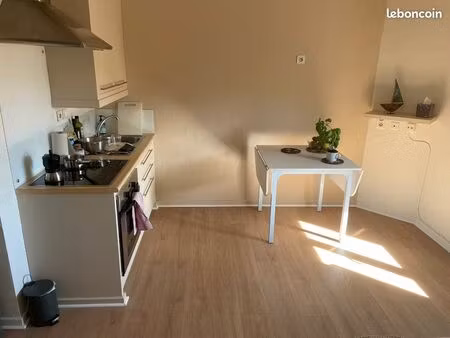 agréable t2 refait à neuf