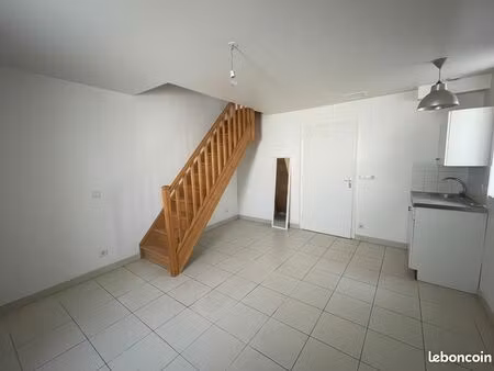 appartement duplex - 34m² - septeuil