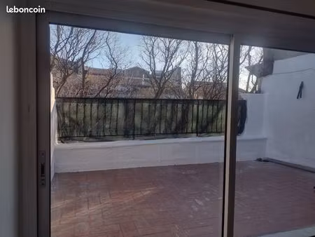 appartement avec grande terrasse en plein coeur de la ville