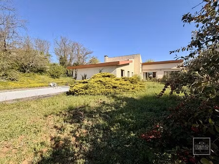 maison de luxe à vendre dans le quartier centre et nord ouest